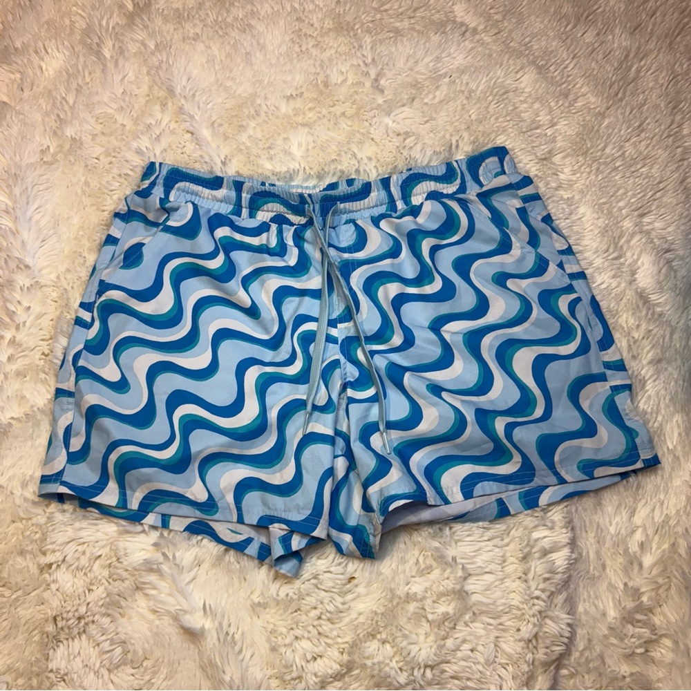 Wild Fable men’s swim trunks medium Blue/White Swirl Design 4” inseam